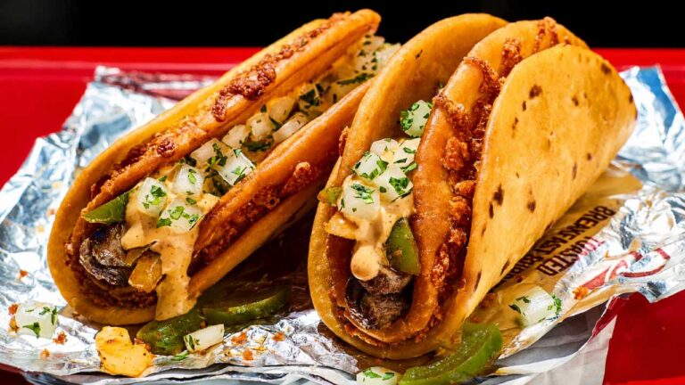 Taco Bell Introduces Fajita Street Chalupas and Chicken Fajita Nacho Fries