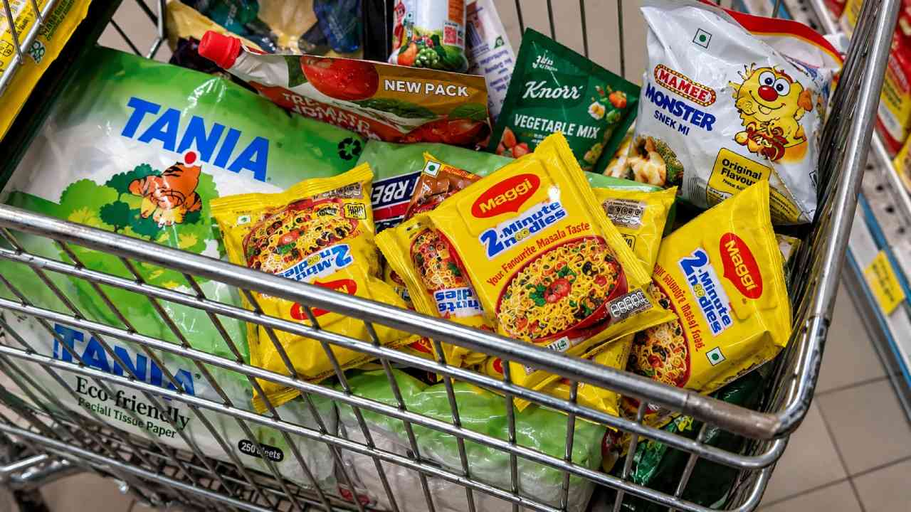 India Tightens Food Safety Rules as Thousands Lose Licenses
